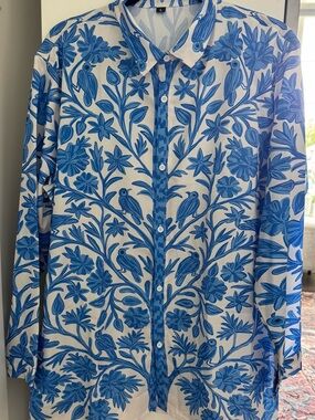 2 for $15 - Women's Blue Floral Button-Front Blouse